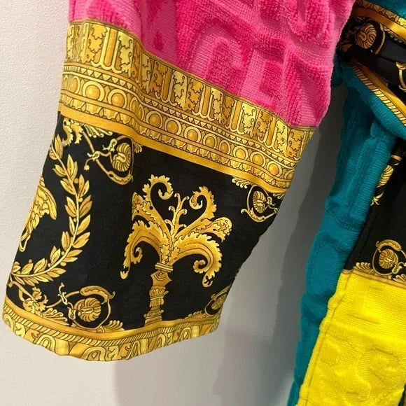 Luxury Plush Unisex Bathrobe with Sash Pockets Long Sleeves Elegant, Ultra-Soft Home Spa Robe for Couples Adults