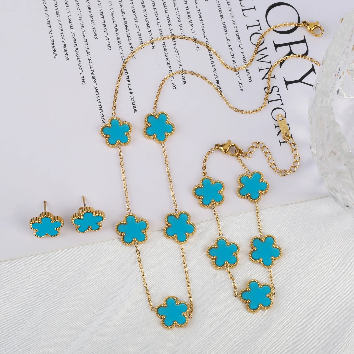 Simple 316L Stainless Steel Flower Five Leaf Necklace Bracelet Earrings 18K Gold Plated Jewelry Set for Women Girl Gift Clover