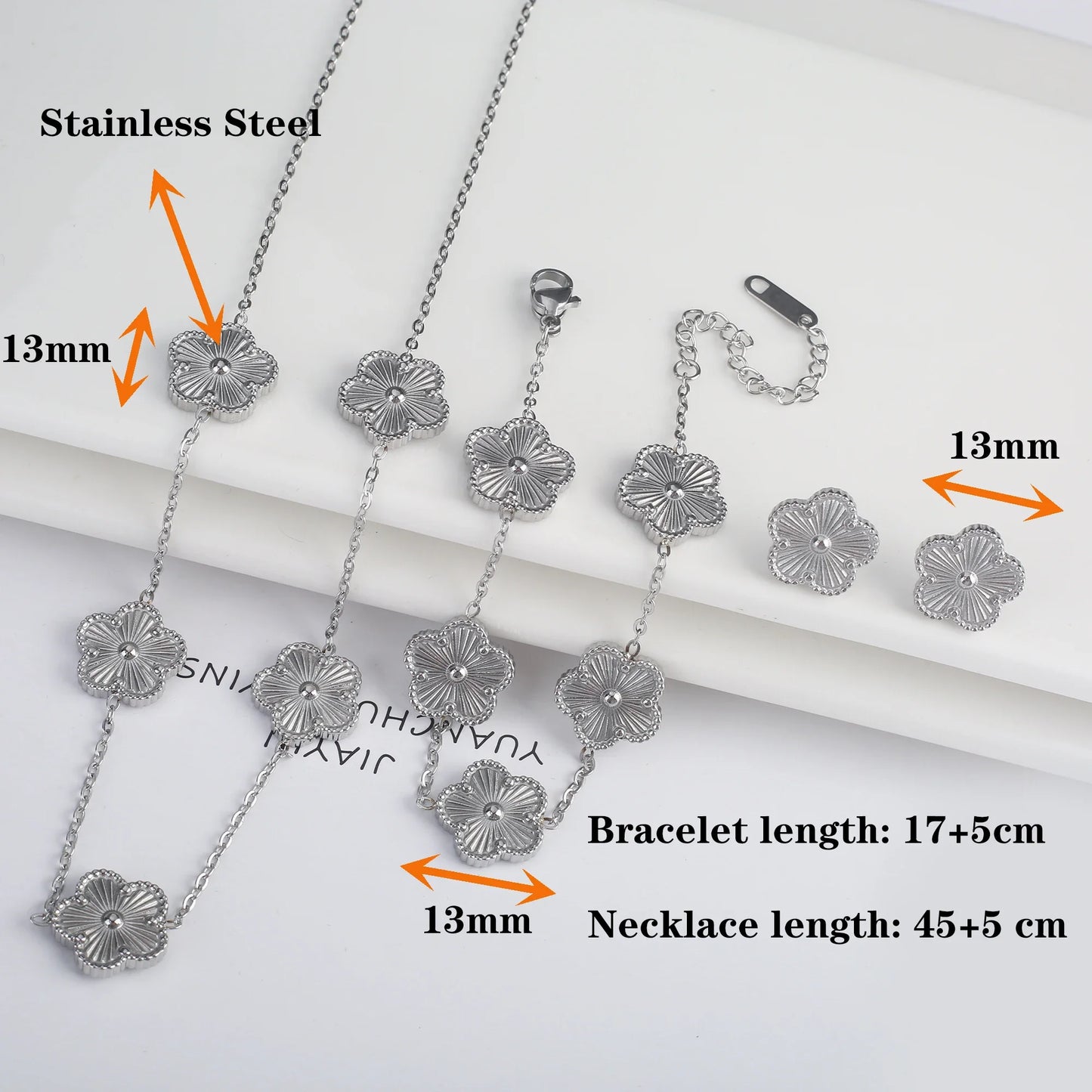 Hot Sale Stainless Steel Laser Five Leaf Flower Petal Adjustable Clover Bracelet Classic for Woman Girl Brand Jewelry Party Gift