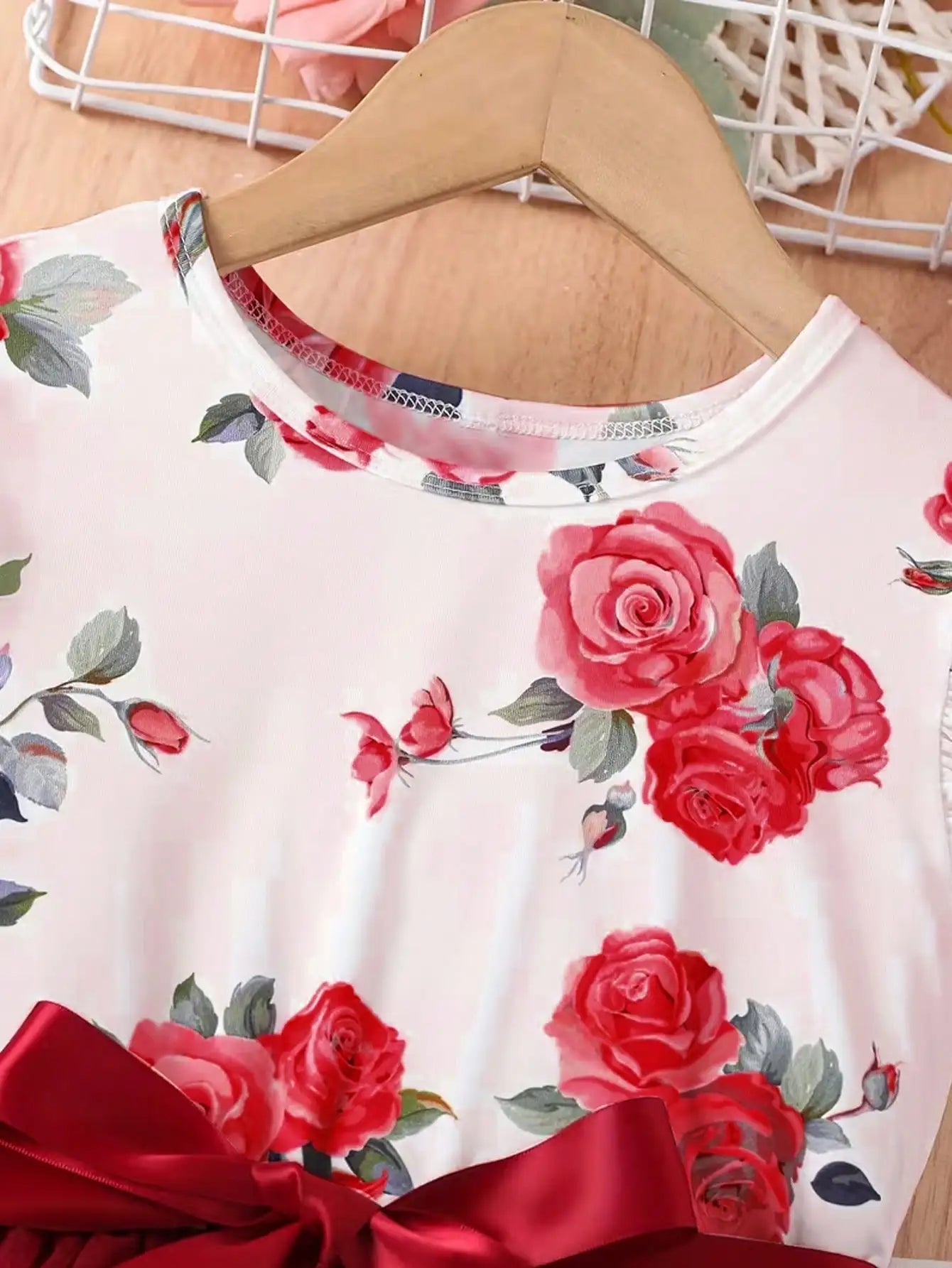 202 casual spring and autumn girls' children's clothing with small flying sleeves and floral print round neck cute fluffy dress