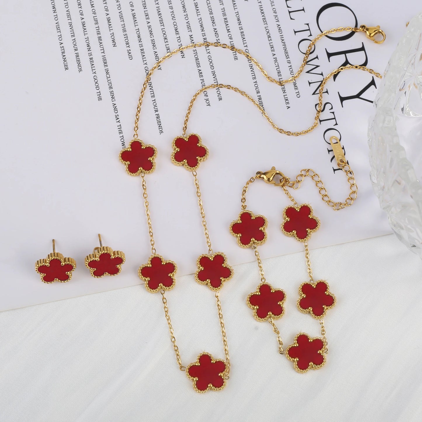 Simple 316L Stainless Steel Flower Five Leaf Necklace Bracelet Earrings 18K Gold Plated Jewelry Set for Women Girl Gift Clover