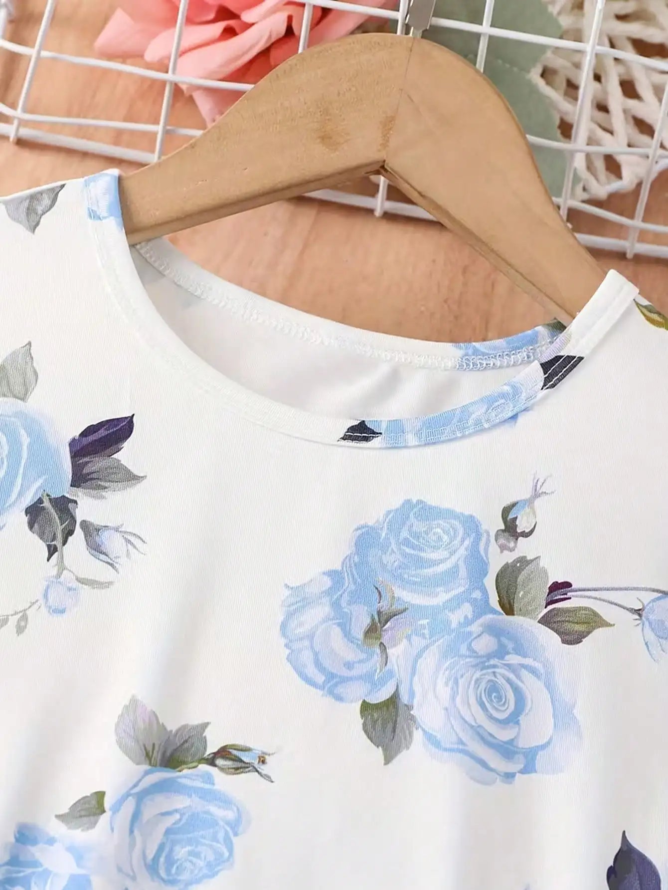 202 casual spring and autumn girls' children's clothing with small flying sleeves and floral print round neck cute fluffy dress